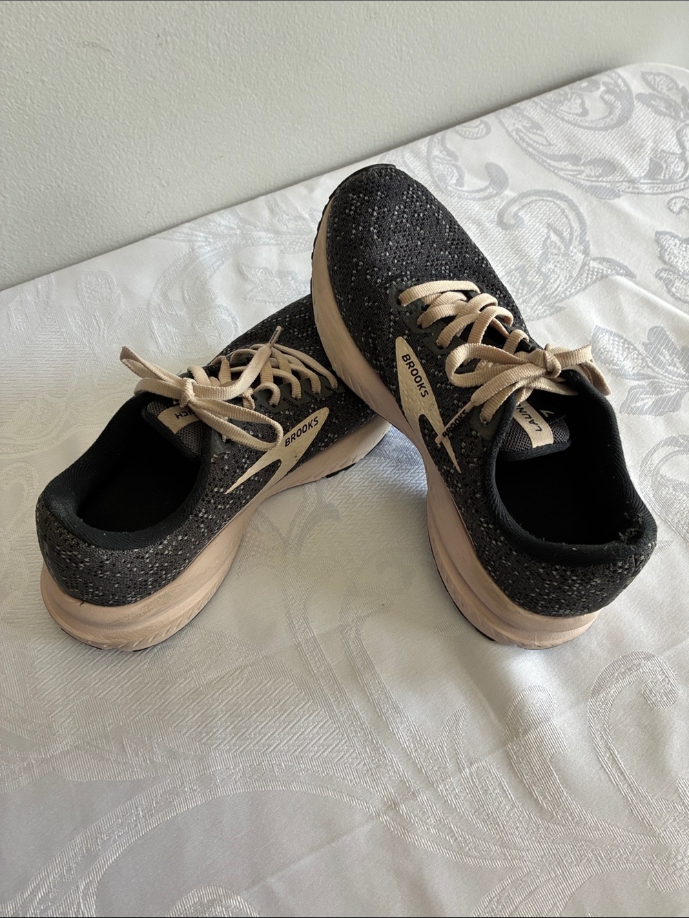 Brooks Women's Black and Beige Athletic Running Shoes